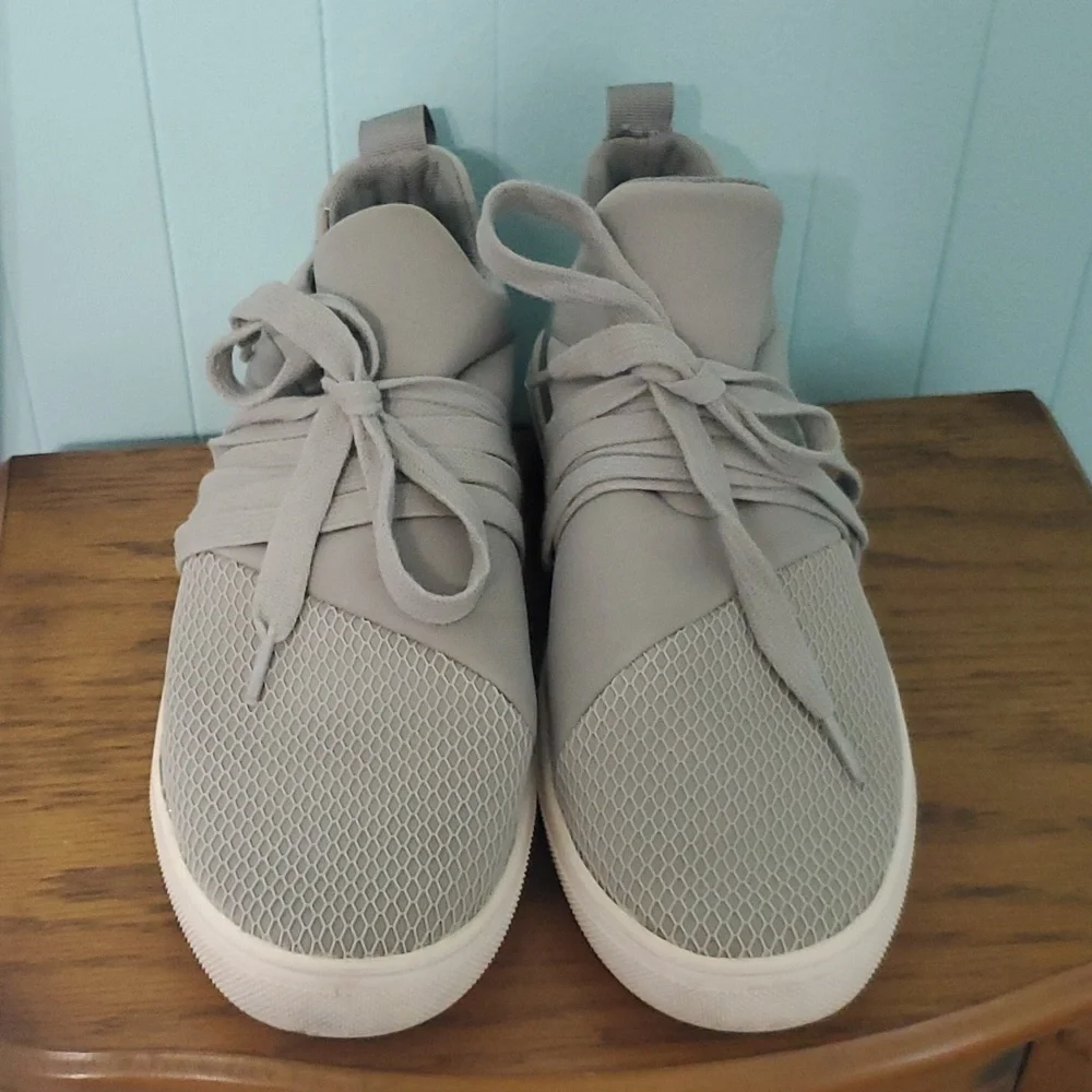 Steve Madden Lancer gray sneaker tennis shoe - Picture 6 of 10